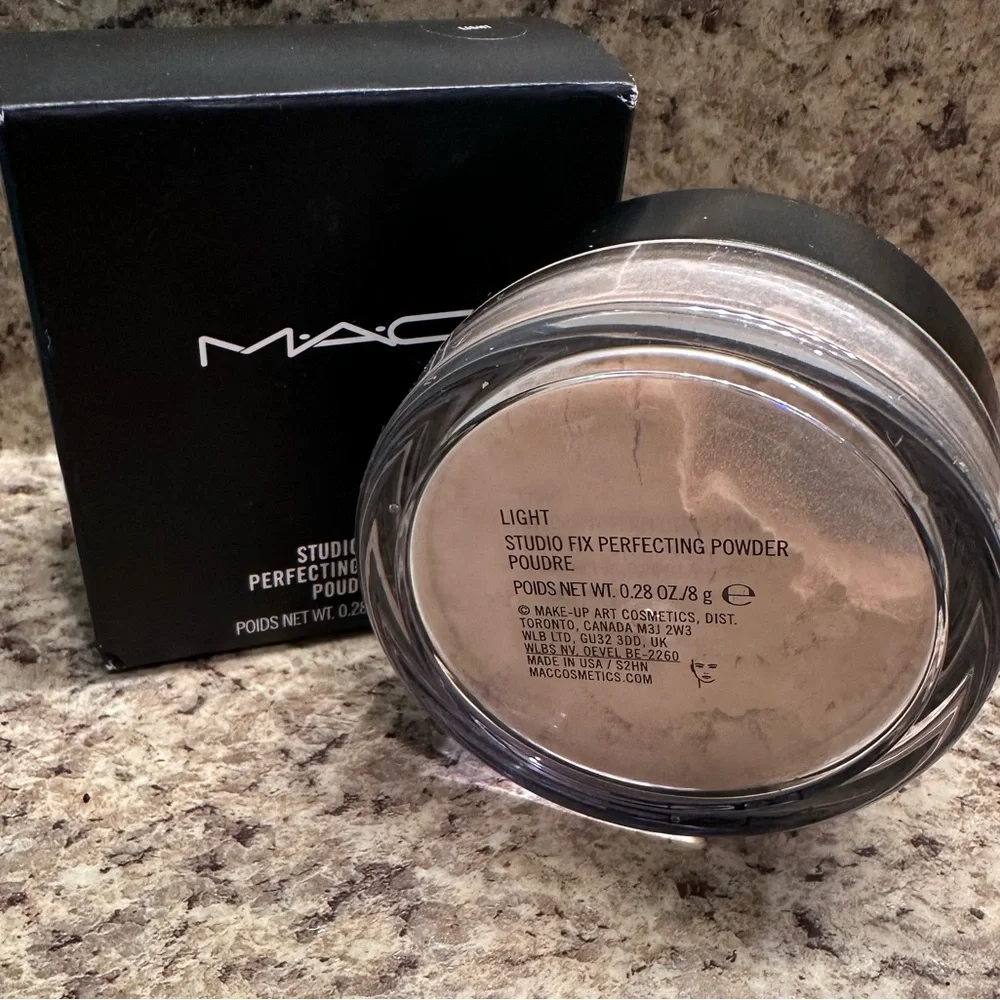 MAC STUDIO FIX PERFECTING POWDER NEW